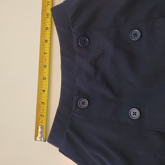 Lands' End Navy Blue Skirt With Shorts Underneath Size 12 - Picture 7 of 7